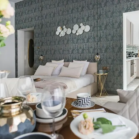 Апартаменты Golden - Loftaffair